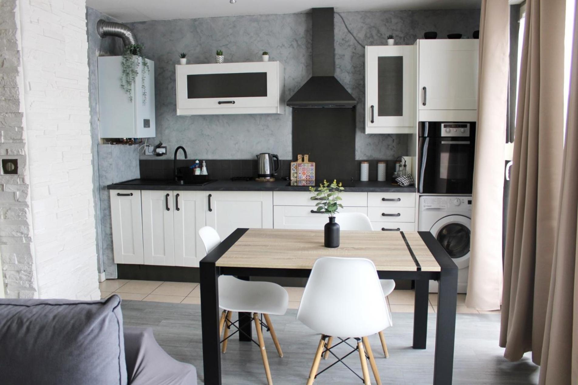 Cosy Appart - Balcon, Parking, Spacieux T2 - Proche Eurexpo Stade 생프리에스트 외부 사진