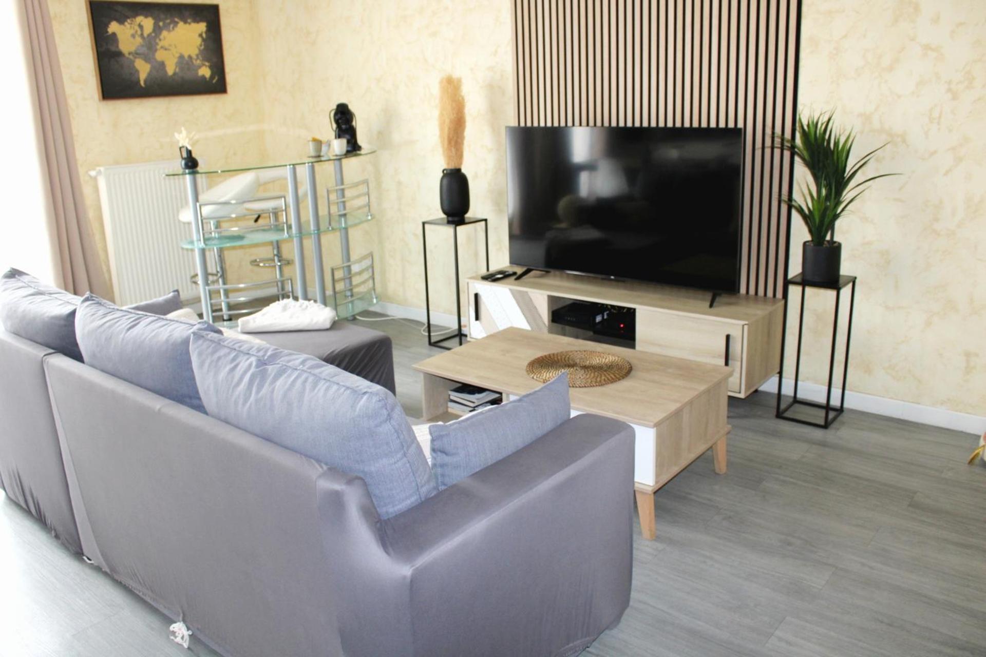 Cosy Appart - Balcon, Parking, Spacieux T2 - Proche Eurexpo Stade 생프리에스트 외부 사진